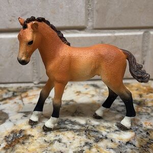 13804 Schleich Tennessee Walker Foal Horse Toy - Farm Animal Toy